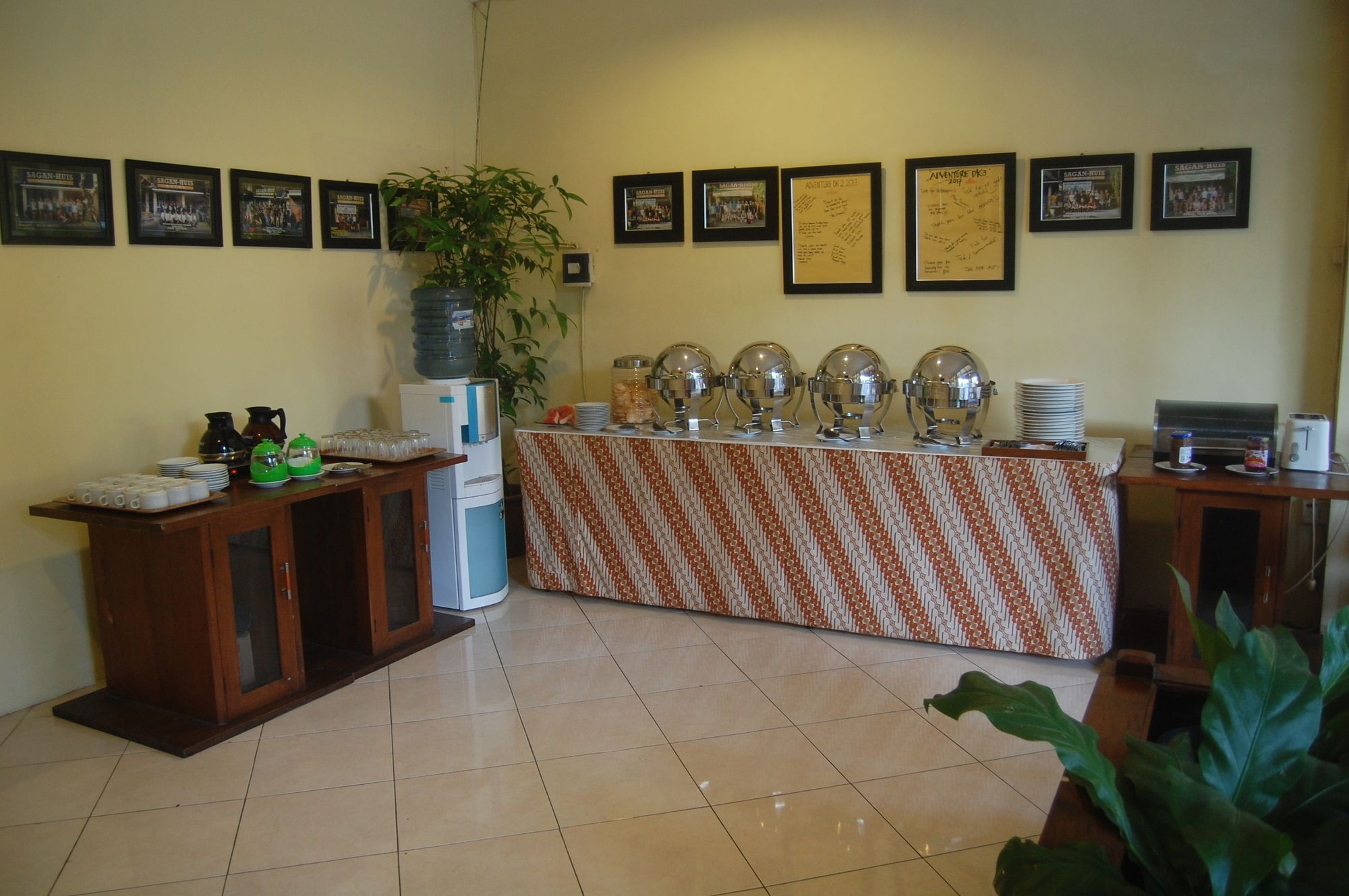 Sagan Huis Hotel Yogyakarta Esterno foto