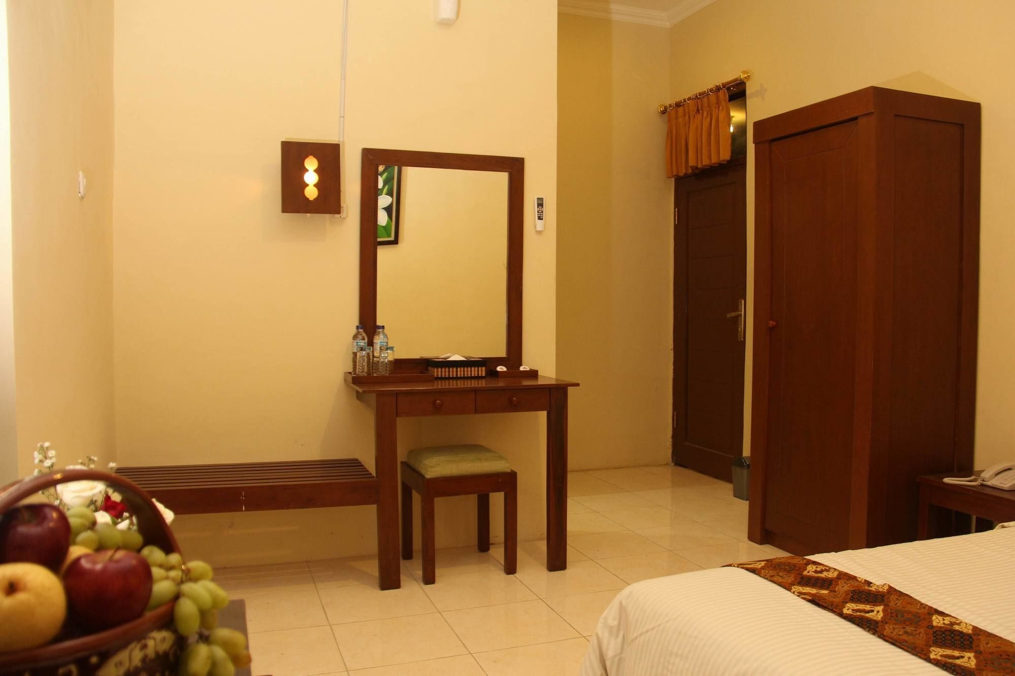 Sagan Huis Hotel Yogyakarta Esterno foto