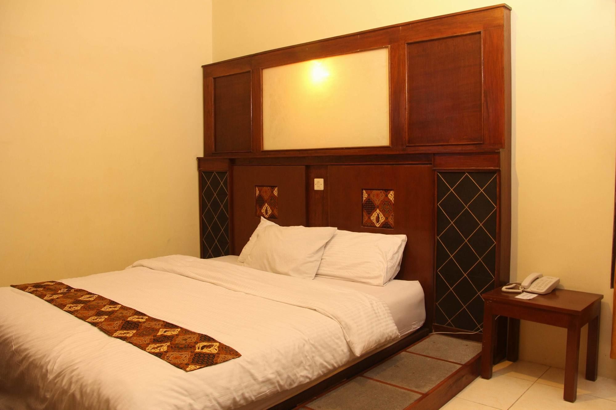 Sagan Huis Hotel Yogyakarta Esterno foto