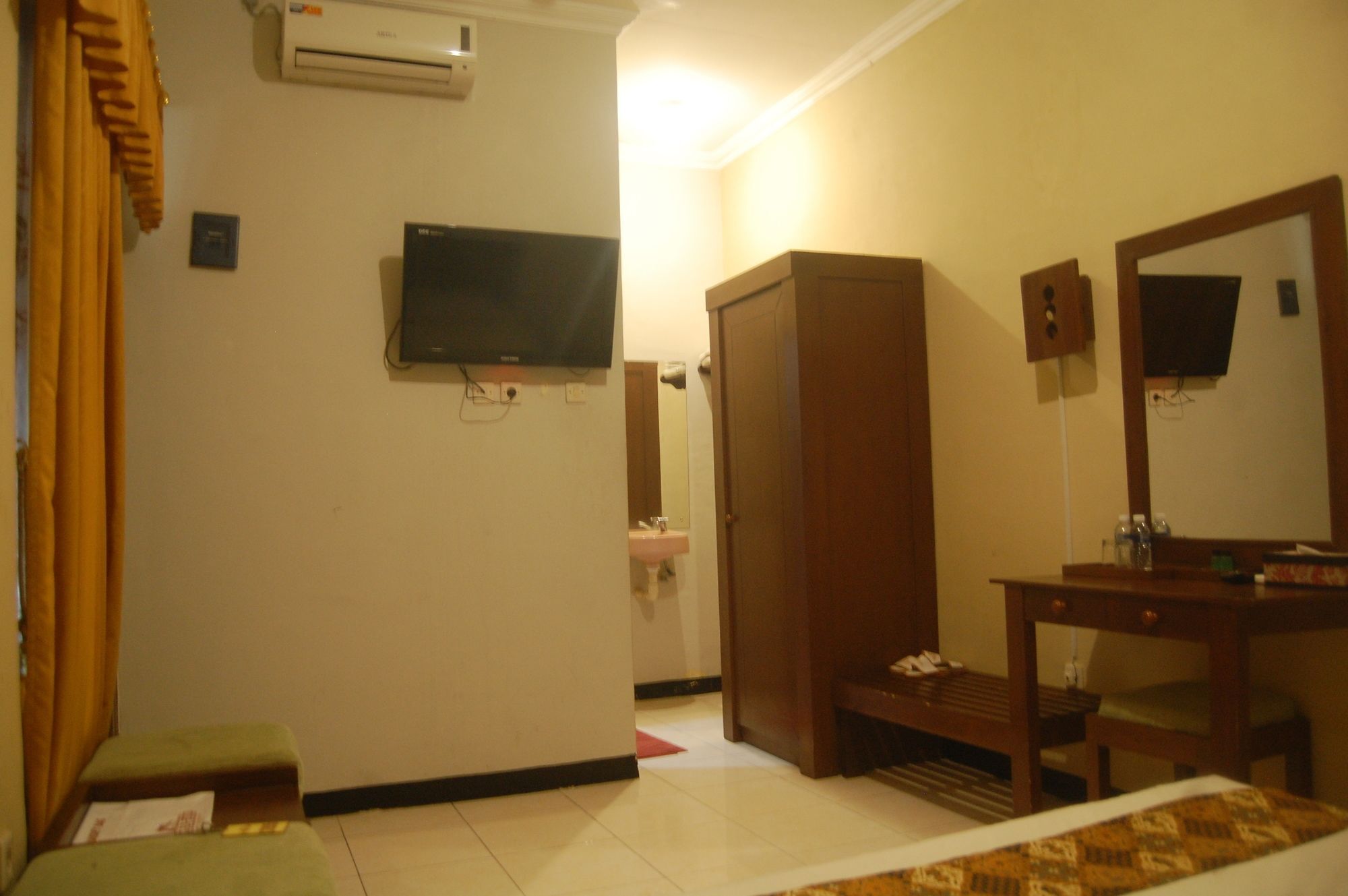 Sagan Huis Hotel Yogyakarta Esterno foto
